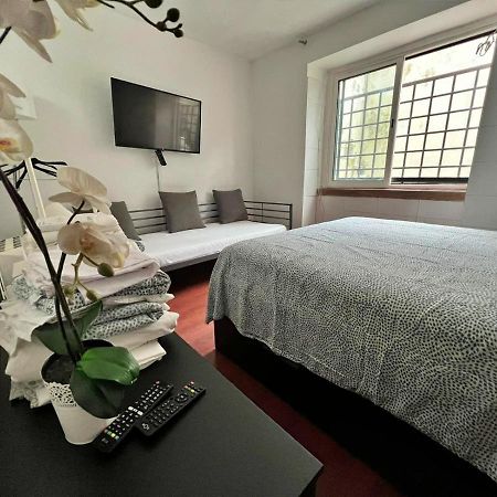 Room In Queluz 11 Minutes From Lisbon Ngoại thất bức ảnh