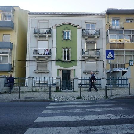 Room In Queluz 11 Minutes From Lisbon Ngoại thất bức ảnh