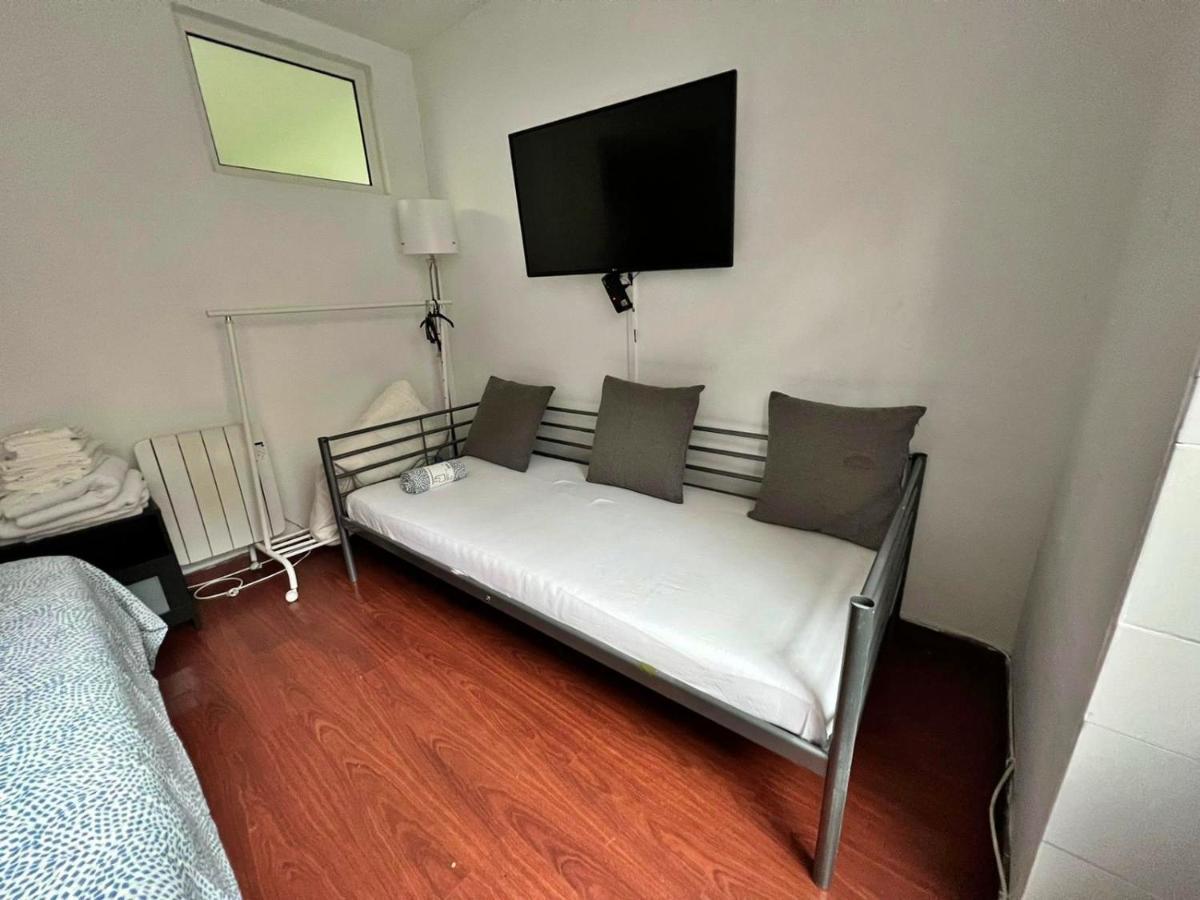 Room In Queluz 11 Minutes From Lisbon Ngoại thất bức ảnh