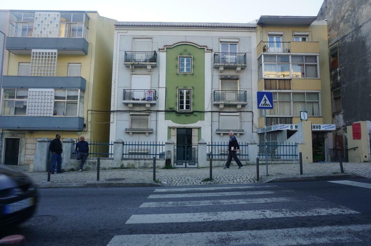 Room In Queluz 11 Minutes From Lisbon Ngoại thất bức ảnh